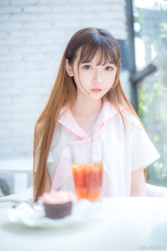 朋友不是先来的人或者认识最久的人，而是那个来了以后再也没有走的人。